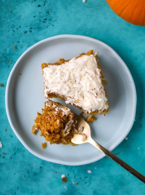 Pumpkin Coconut Cake with Coconut Cream Cheese Frosting Coconut Cream Cheese, Coconut Cream Cheese Frosting, Pumpkin Coconut, Quick Dessert Recipes, Ginger Nut, Fall Cakes, Salted Chocolate, Vanilla Frosting, Coconut Cake