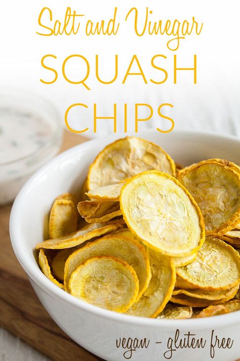 Salt and Vinegar Squash Chips (raw, vegan, gluten free) - These healthy dehydrated chips are a great alternative to potato chips. Perfect for gardeners! #squashchips #dehydratedchips Dehydrated Zucchini, Dehydrated Zucchini Chips, Squash Chips, Healthy Chips, Vegetable Chips, Salt And Vinegar, Dehydrated Vegetables, Veggie Chips, Zucchini Chips