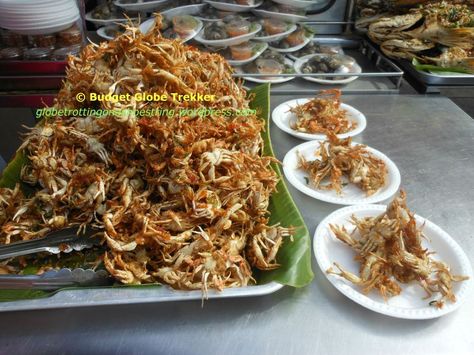 Crispy fried baby crabs @ Apawa floating market in Thailand Baby Crab Crispy, Baby Crab, Honey Chicken Wings, Floating Market, Chicken Wing, Honey Chicken, Mini Bus, South East Asia, Bus Station