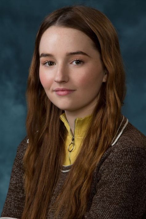 Beautiful Kaitlyn Dever 🥰💖❤ | How sexy did you find this 😊😍 | Facebook Skater Chick, The Spectacular Now, Kaitlyn Dever, Girl Film, Dream Cast, As Above So Below, Disney Channel Stars, Book Smart, Spider Man 2