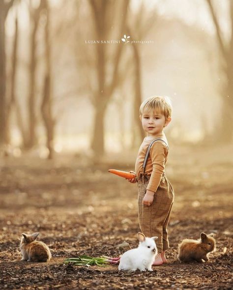 Outdoor Easter Pictures For Kids, Easter Pics For Kids, Easter Pictures For Toddlers, Easter Pictures With Bunnies, Farm Photoshoot Ideas Kids, Easter Boy Photoshoot, Easter Kids Photoshoot, Simple Easter Photoshoot, Outdoor Easter Photoshoot