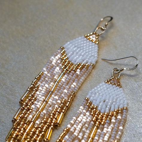 Refine & Wire ✨ on Instagram: "This pair and a few more are still available on my website 💕✨ www.refineandwire.co #beadwork #beadedjewelry #beadedearrings #delicabeads #charlottebeads #beads #earringsofinstagram" Miyuki Delica Fringe Earrings, Wedding Seed Bead Earrings, Beaded Bridal Earrings, Neutral Beaded Earrings, Seed Bead Fringe Earrings Pattern, Beaded Earrings Patterns Free, Seed Bead Fringe Earrings, Fringe Beaded Earrings, Neutral Earrings