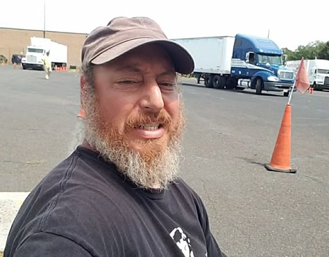 Truck Driver Pictures, Truck Format, Truck Update, Shadow Boy, Good Looking Older Men, Driver Card, Old Man Pictures, Truck Living, Fridge Photos