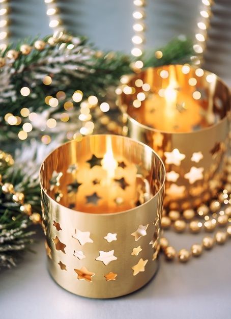 Christmas Gold Aesthetic, Golden Christmas Decorations, Yellow Christmas Decorations, Luxury Christmas Party, Christmas Color Themes, Gilded Christmas, Gold Moodboard, Gold Holiday Decor, Christmas Pasta