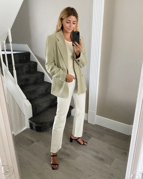 Emma Hill style, light green blazer, yellow vest tank top, off white jeans, black ByFar Tanya sandals Mint Blazer Outfit, Khaki Blazer Outfit Women, Green Blazer Outfit, Green Outfits For Women, Mint Blazer, Mint Green Blazer, Green Suit Jacket, Emma Hill, Green Dress Outfit