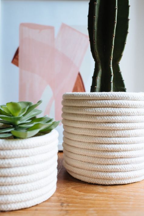 Diy Rope Design, Rope Planter, Diy Decoration Ideas, Diy Rope Basket, Rope Projects, Diy Bowl, Plant Pot Diy, Rope Diy, Rope Crafts Diy