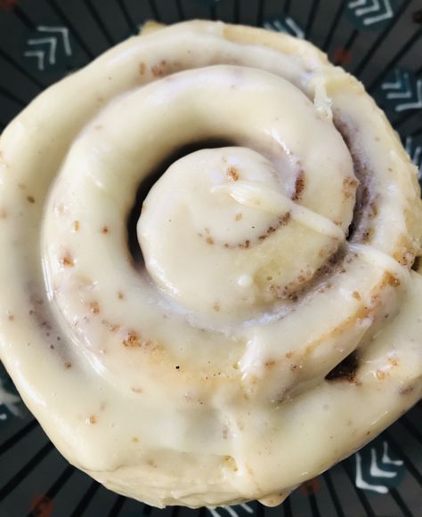 Sweet & Sticky Jumbo Cinnamon Rolls – Tuesday Treats Jumbo Cinnamon Rolls Homemade, Jumbo Cinnamon Rolls, Cinnamon Treats, Future Chef, Cool Morning, Holiday Morning, Roll Recipes, Cinnamon Rolls Homemade, Food Therapy