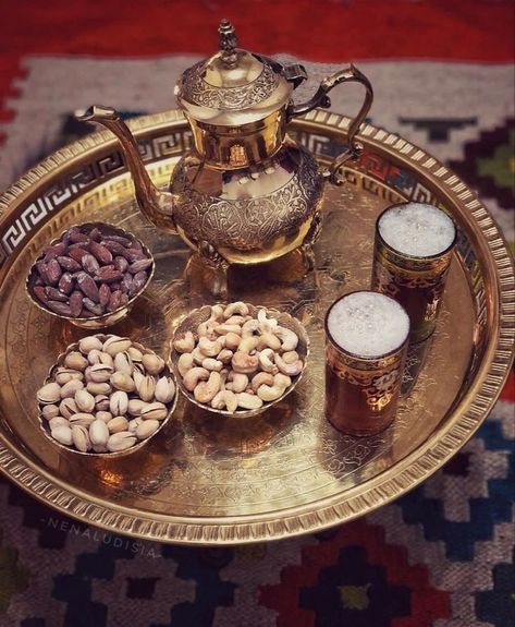 Algeria Culture, Moroccan Painting, Yalda Night, Moroccan Tea, Algerian Recipes, Instagram Hashtag, Moroccan Culture, Restaurant New York, African Decor