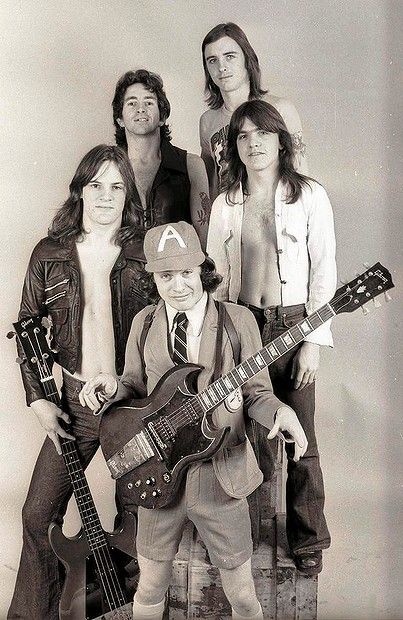 Malcolm Young, Ac Dc Rock, Bon Scott, Angus Young, Greatest Rock Bands, Musica Rock, Rock And Roll Bands, Rock N’roll, Mötley Crüe