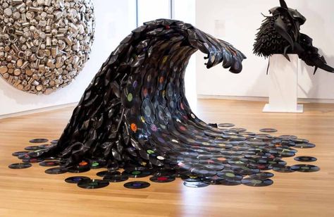 28 Works of Junk Art That Will Blow Your Mind Art From Recycled Materials, Trash Art, Junk Art, Found Art, Trash To Treasure, Recycled Art, Art Style Inspiration, Environmental Art, Sound Waves