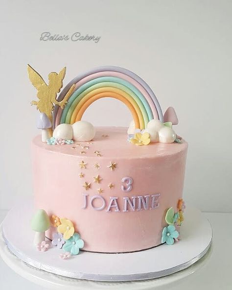 Rainbow and all things pretty! - cake by Bella's Cakes Gökkuşaği Pasta, Torturi Baby Shower, Fairy Birthday Cake, Savory Cakes, 6th Birthday Cakes, 5th Birthday Cake, Fest Temaer, Rainbow Birthday Cake