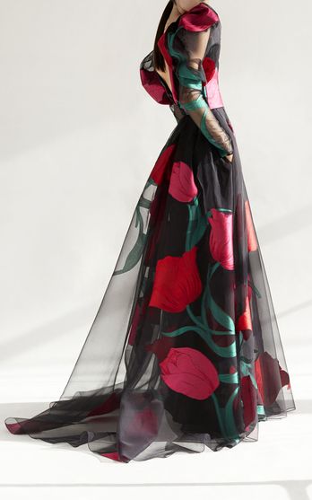 Carolina Herrera Dresses, Pre Fall Fashion, Fall 2024 Fashion, 2024 Fashion Trends, Fashion 2018, Fashion Show Collection, Maxi Dress With Sleeves, 2024 Fashion, Fall 2018