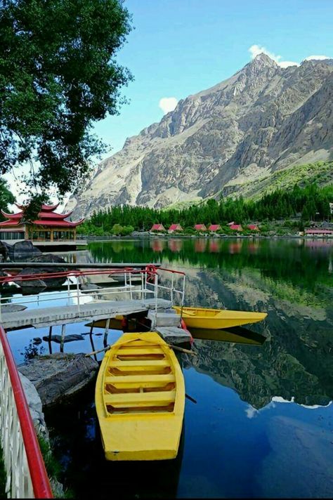 Pakistan #Skardu  no match of pakistan in World....!! Travel Pakistan, Pakistan Tourism, Traveling Adventure, Thailand Adventure, Pakistan Travel, World Most Beautiful Place, Skardu Pakistan, Gilgit Baltistan, Beautiful Locations Nature