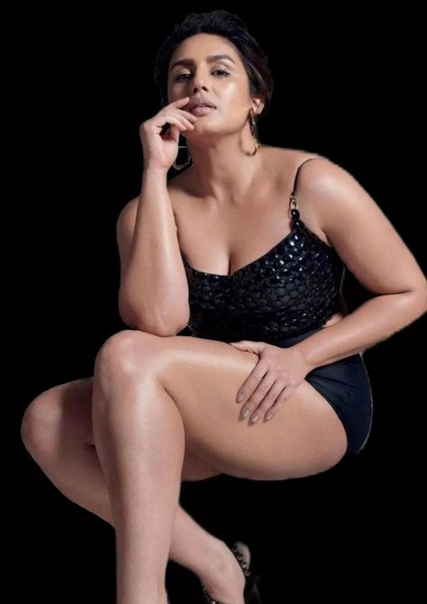 Huma Qureshi, Bollywood Girls, Actress Photos, Bollywood Actress, On Twitter, Twitter, Quick Saves