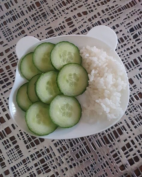 Photo Highlight Cover, Food Calories List, Making The Bed, Healthy Food Menu, Healthy Food Inspiration, Makanan Diet, Low Cal Recipes, Healthy Food Dishes, Healthy Food Motivation