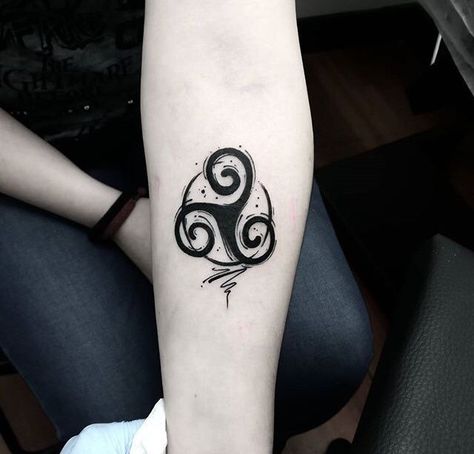 Unalome Tattoo Ideas, Unalome Tattoos, Triskelion Tattoo, Dandelion Tattoo Design, Hip Tattoo Designs, Tattoo Ideas Males, Pagan Tattoo, Tattoo Artist Tattoo, Tattoo Design Tattoo