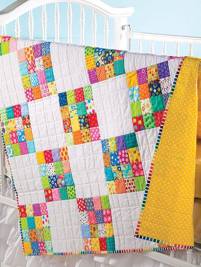 How to Make a Colorful Baby Quilt from Fabric Scraps 4 Patch Quilts Scrappy, Quick Lap Quilts, Kids Quilts Ideas, Square Quilt Patterns Easy, Colorful Baby Quilt, Quilting Digest, Charity Quilts, Bed Quilts, Fun Quilt