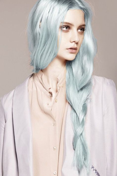 Icy Blue Hair, Spring Hair Color Trends, Pastel Blue Hair, Hair Dyed, Spring Hair Color, Hair Color Pastel, Photographie Portrait Inspiration, Pastel Hair, Spring Hairstyles