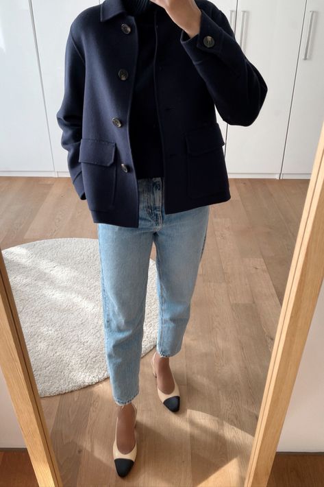 Navy Jacket Outfits For Women, Navy Outfits For Women, Navy Blazer Outfit Women, Navy Jacket Outfit, Spring Jackets For Women, Spring Jacket Outfit, Navy Blazer Outfits, Italian Summer Outfits, Casual Spring Outfit