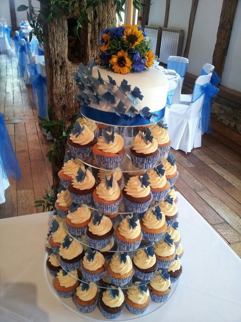 Blue Butterfly Wedding, Wedding Cupcake Tower, Cupcake Tower Cake, Berry Cupcakes, Cupcake Tower Wedding, Minnie Mouse Birthday Decorations, Cake Tower, Beautiful Cupcakes, Cupcake Tower