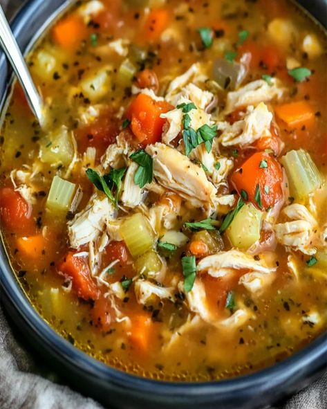 Copycat Carrabba's Spicy Chicken Soup – Easy Recipe Guide Carrabas Chicken Soup Recipe, Carrabbas Chicken Soup Recipe, Spicy Chicken Noodle Soup, Chicken Soup Easy, Spicy Chicken Soup Recipes, Carrabbas Recipes, Spicy Chicken Soup, Chicken Soup Recipe, Soup Easy