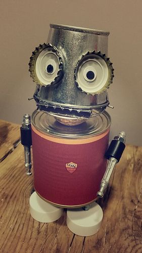 Robo-Tot, Robot Recycled                                                                                                                                                                                 More Tin Can Robots, Rose Craft, Maker Fun Factory, Recycle Sculpture, Robot Craft, Recycled Robot, Recycled Toys, Recycled Crafts Kids, Tin Can Art