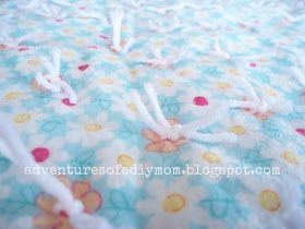 how to make a tie quilt blanket Tied Blankets, Play Mat Diy, Lake Crafts, How To Make A Tie, Pillow Cases Tutorials, Sheet Quilt, Everyday Crafts, Tie Blanket, Diy Baby Blanket