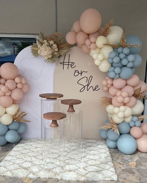 Gender Reveal Balloon Garland Ideas, Gender Reveal Decorations Neutral Colors, Backyard Gender Reveal Ideas, Gender Reveal Balloons Arch, Neutral Gender Reveal Decorations, Gender Reveal Theme For Party, Gender Decoration Ideas, On Cloud Nine Gender Reveal, Simple Gender Reveal Backdrop