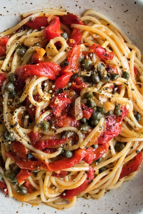 Meals With Red Peppers, Recipe With Red Peppers, Capers Pasta Recipe, Pasta Roasted Red Peppers, Roasted Capsicum Pasta, Tomato Pepper Pasta, Roasted Capsicum Recipes, Roasted Peppers Pasta, Caper Pasta Recipes