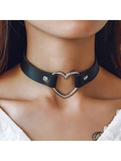 Leather Choker Collars, Leather Choker Necklace, Dark Love, Nightclub Party, Womens Chokers, Style Rock, Rock Punk, Neck Jewellery, Estilo Punk