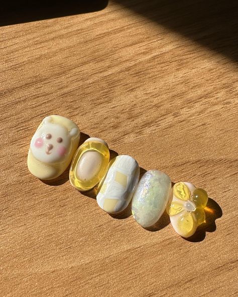 Korean Blob Nails, Korean 3d Nail Art, Cute Korean Nail Art, Natural Gel Nails, Korean Nail, Korean Nail Art, Bear Cute, Korean Nails, White Bear