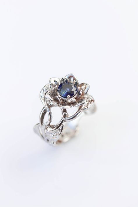 Round Blue Sapphire Ring, Sapphire Engagement Ring White Gold, Nouveau Engagement Ring, Art Nouveau Engagement Ring, Handcrafted Engagement Ring, Art Nouveau Ring, Nature Inspired Engagement Ring, Flower Engagement, Gold Flower Ring