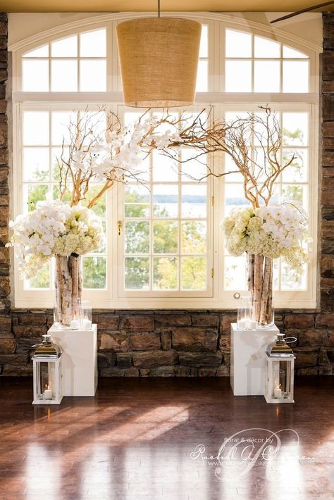 Ceremony Decorations Indoor, Branch Arch Wedding, Tree Wedding Ceremony, Tree Branch Wedding, Birch Tree Wedding, Diy Wedding Arch, Wedding Branches, Wedding Alters, Rustic Wedding Decorations