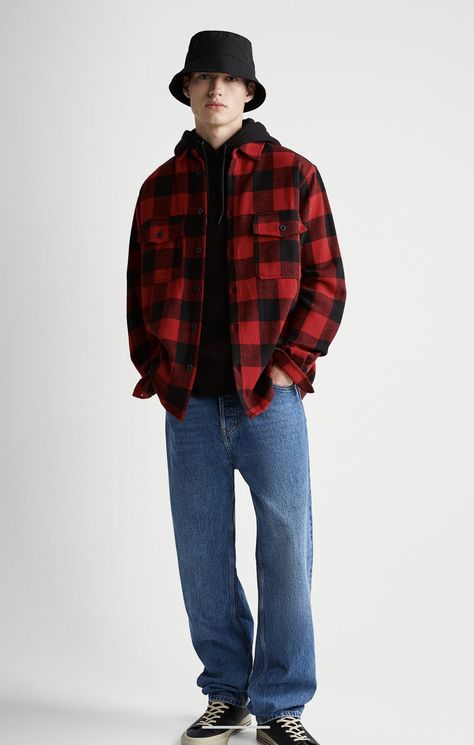 Red Checkered Shirt Outfit Mens, Red Flannel Outfit Aesthetic, Black And Red Flannel Outfit, Red Check Shirt Outfit Men, Red Checkered Outfit, Red Checkered Shirt Outfit, Red Flannel Outfits, Red Flannel Outfit Men, Plaid Flannel Shirt Outfit