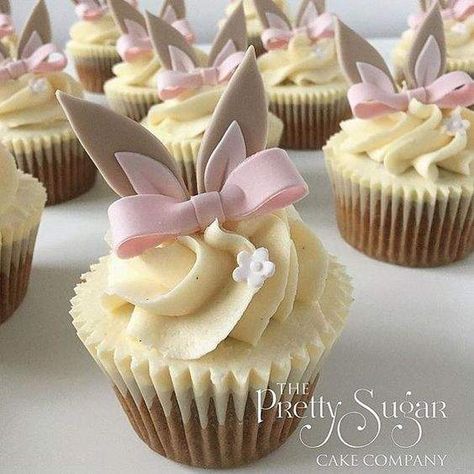 33 Delicious & Dreamy Easter Cupcake ideas that tells a festive story - Hike n Dip Easter Egg Dessert, Easter Cupcakes Decoration, Cupcake Easter, Easter Cupcakes Easy, Easter Bunny Cupcakes, Ideas Cupcakes, Bunny Cupcakes, Food Wedding, Easter Baking