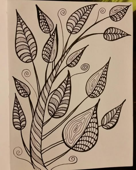 Stilasi Flora, Underglaze Ideas, Aluminum Foil Crafts, Zentangle Flowers, Zen Doodle Patterns, Illusion Drawings, Zentangle Artwork, Zentangle Drawings, Doodles Zentangles