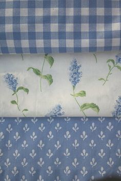 Laura Ashley Fabric, Laura Ashley Home, Vintage Laura Ashley, Blue White Decor, Blue Cottage, Linens And Lace, Pretty Fabric, Fabulous Fabrics, Love Blue