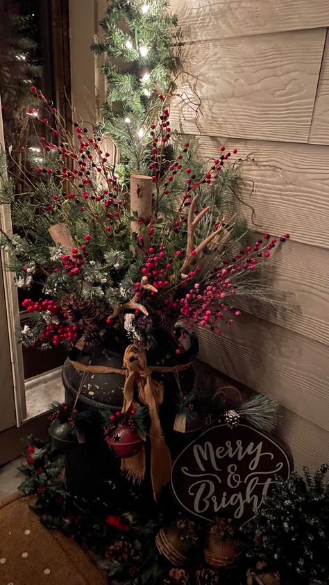 Merry & Bright milk can arrangement on our front porch Christmas Milk Can Decor Front Porches, Milk Can Christmas Decor Ideas, Galvanized Christmas Decor, Christmas Milk Can, Small Front Porch Christmas Decor, Small Front Porch Christmas, Milk Can Decor, Grapevine Tree, Daily Ideas