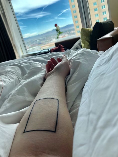 The 1975 Box Tattoo 🥀 The 1975 Tattoo Rectangle, Box Tattoo 1975, The 1975 Nails, The1975 Tattoo, The 1975 Box Tattoo, The Box Tattoo, The 1975 Tattoo Ideas, 1975 Tattoos, The 1975 Tattoo