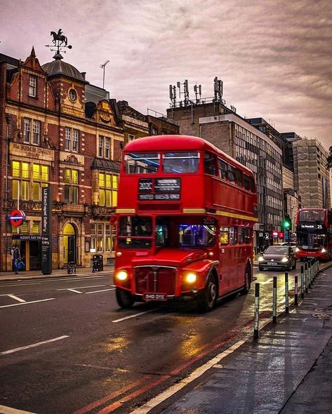 London England Photography, London Red Bus, Love London, Decker Bus, London Baby, London Pubs, London Pictures, Bus Coach, London Bus