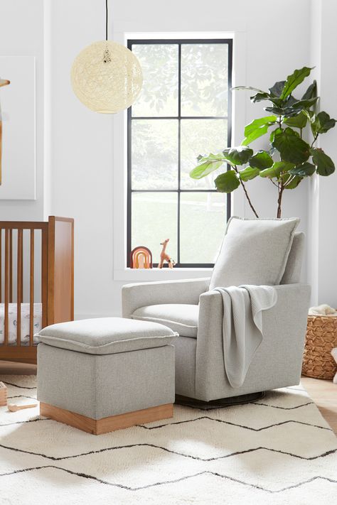 Feeding Chair Nursery, Modern Glider Chair, Nursing Chairs, Nursery Glider Chair, Stylish Kids Room, Modern Nursery Furniture, Nursery Nook, Chairs And Ottomans, Modern Kids Furniture