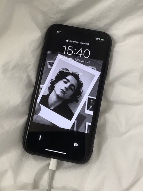 Timothee Chalamet Wallpaper, Dream Boyfriend, Timmy T, Love My Man, Timothee Chalamet, Celebrity Couples, Anime Drawings, Iphone Wallpaper, Actors