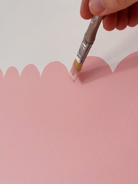 Julie of @londonispink created an adorable scalloped edge for her daughter's bedroom. She shared step-by-step instructions on how to achieve this effect. Her biggest words of wisdom: it’s not as hard as you think, but it is mildly time-consuming. Here's how to achieve a scalloped edge design on your wall. Scallop Bedroom, Scallop Cabinet, What Is Romantic, Scalloped Mirror, Daughter Bedroom, Floor Decal, Big Words, Scallop Edge, Pink Walls