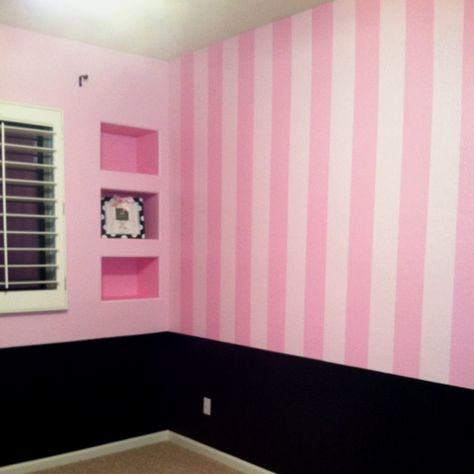 I like the use of the black on the bottom. Not even half way up the wall. The rest of the wall can be any color you want..light purple or sea blue. Victoria’s Secret Themed Room, Victoria Secret Painted Walls, Victoria Secret Pink Bedroom, Victoria Secret Stripes Wallpaper, Victorias Secret Bedroom Theme, Victoria Secret Bathroom, Victoria Secret Theme Room, Victoria Secret Room Ideas Bedrooms, Victoria Secret Decor