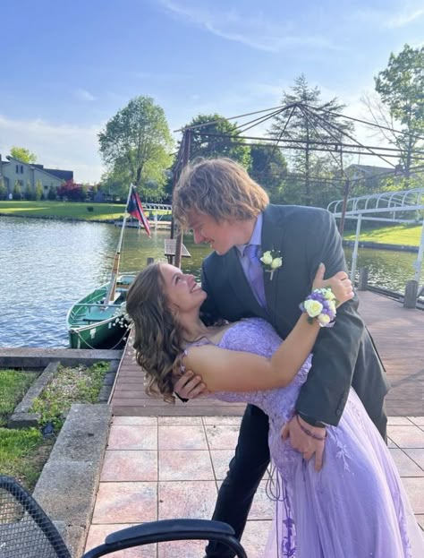 Lilac Homecoming Couple, Lavender Prom Couple, Hoco Date Poses, Purple Prom Couple, Lavender Hoco Dress, Hoco Date Pictures, Hoco Poses With Date, Purple Dress Aesthetic, Homecoming Couples