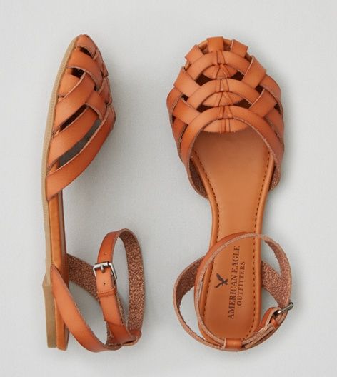 closed toe sandal for spring and summer. Would be cute with dresses or pants Closed Toe Sandals Summer, Closed Toe Summer Shoes, Strappy Sandals Flat, Gucci Mane, Sandals Outfit, Closed Toe Sandals, Modern Shoes, Mode Casual, Mens Outfitters