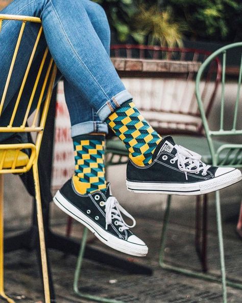 Color me happy.  @evaafernandez #HappySocks #HappinessEverywhere Crazy Socks Outfit, Happy Socks Outfit, Socks Photoshoot, Socks Photography, Loafers With Socks, Socks Outfit, Color Me Happy, Silly Socks, Sock Outfits