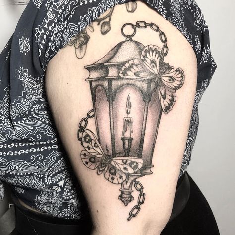 Flame Tattoo, Lantern Tattoo, Tatoo Inspiration, Flame Tattoos, Sleeves Ideas, Blackwork Tattoo, Deathly Hallows Tattoo, Text Me, Back Tattoo