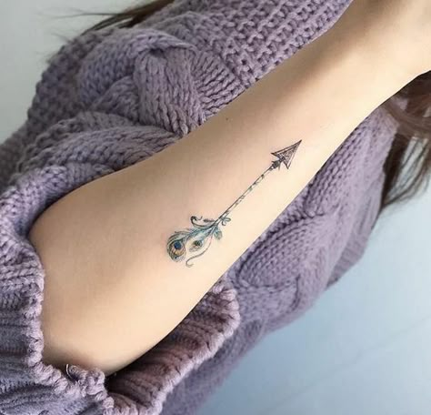 Arrow Tattoos For Women, Tattoo Arrow, Tattoo Feather, Arrow Tattoo Design, Peacock Feather Tattoo, Feather Tattoo Design, Arrow Tattoo, Most Popular Tattoos, Tattoo Designs For Girls