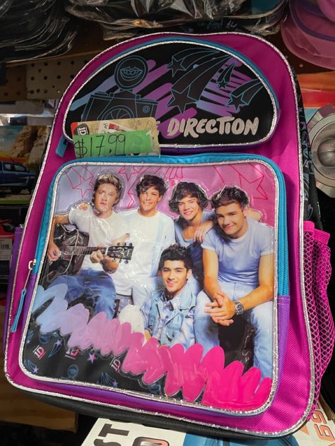 Best Kids Backpacks, One Direction Merch, Backpack Set, Harry Styles Imagines, One Direction Photos, Crush Pics, One Direction Videos, One Direction Pictures, Favorite Cartoon Character